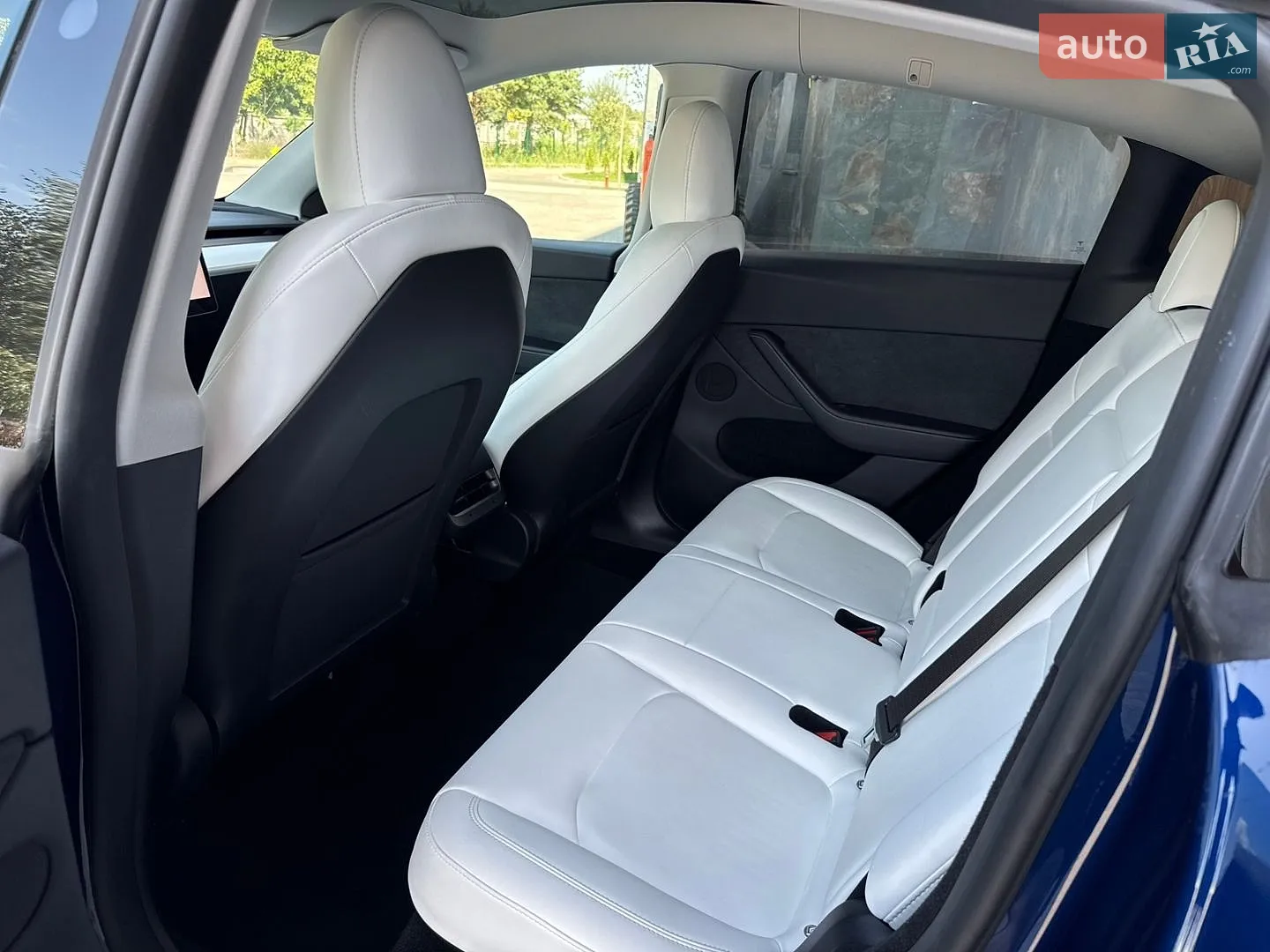 2024 Tesla Model Y - мініатюра 38