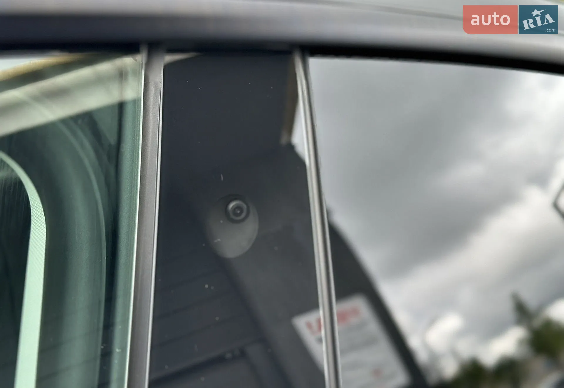 2023 Tesla Model Y - мініатюра 6