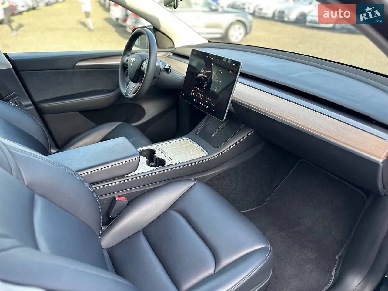 2022 Tesla Model Y - мініатюра 8