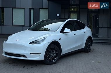 Позашляховик / Кросовер Tesla Model Y 2022 в Києві фото 5 Позашляховик / Кросовер Tesla Model Y 2022 в Києві