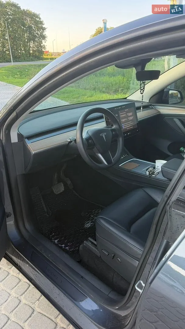 2023 Tesla Model Y - мініатюра 4