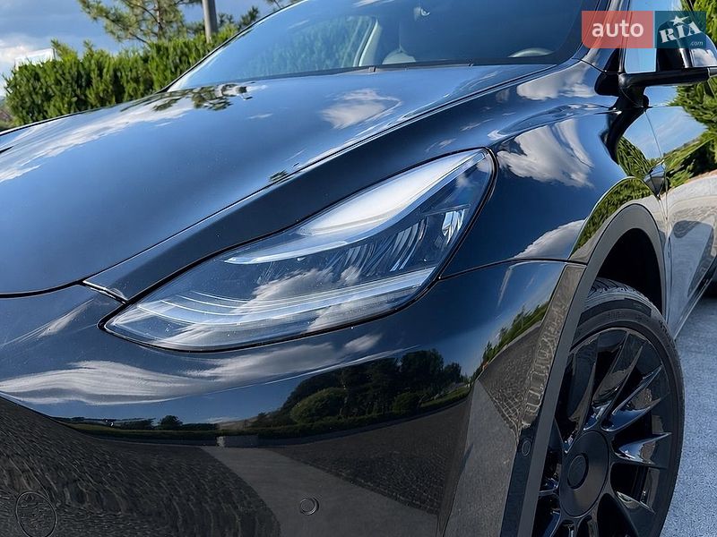 Внедорожник / Кроссовер Tesla Model Y 2022 в Днепре
