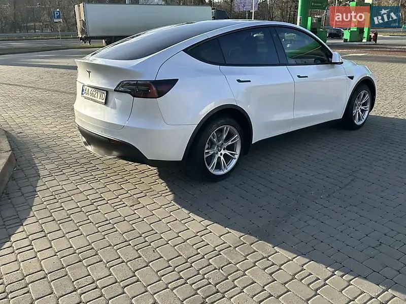 Позашляховик / Кросовер Tesla Model Y 2022 в Києві