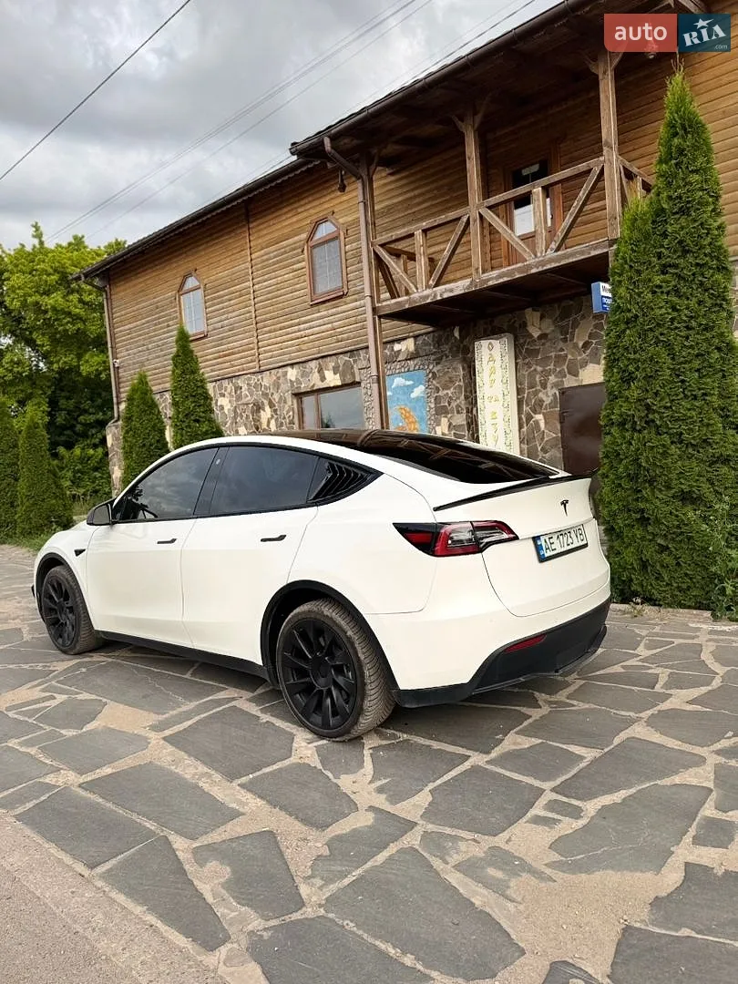 2021 Tesla Model Y - мініатюра 10