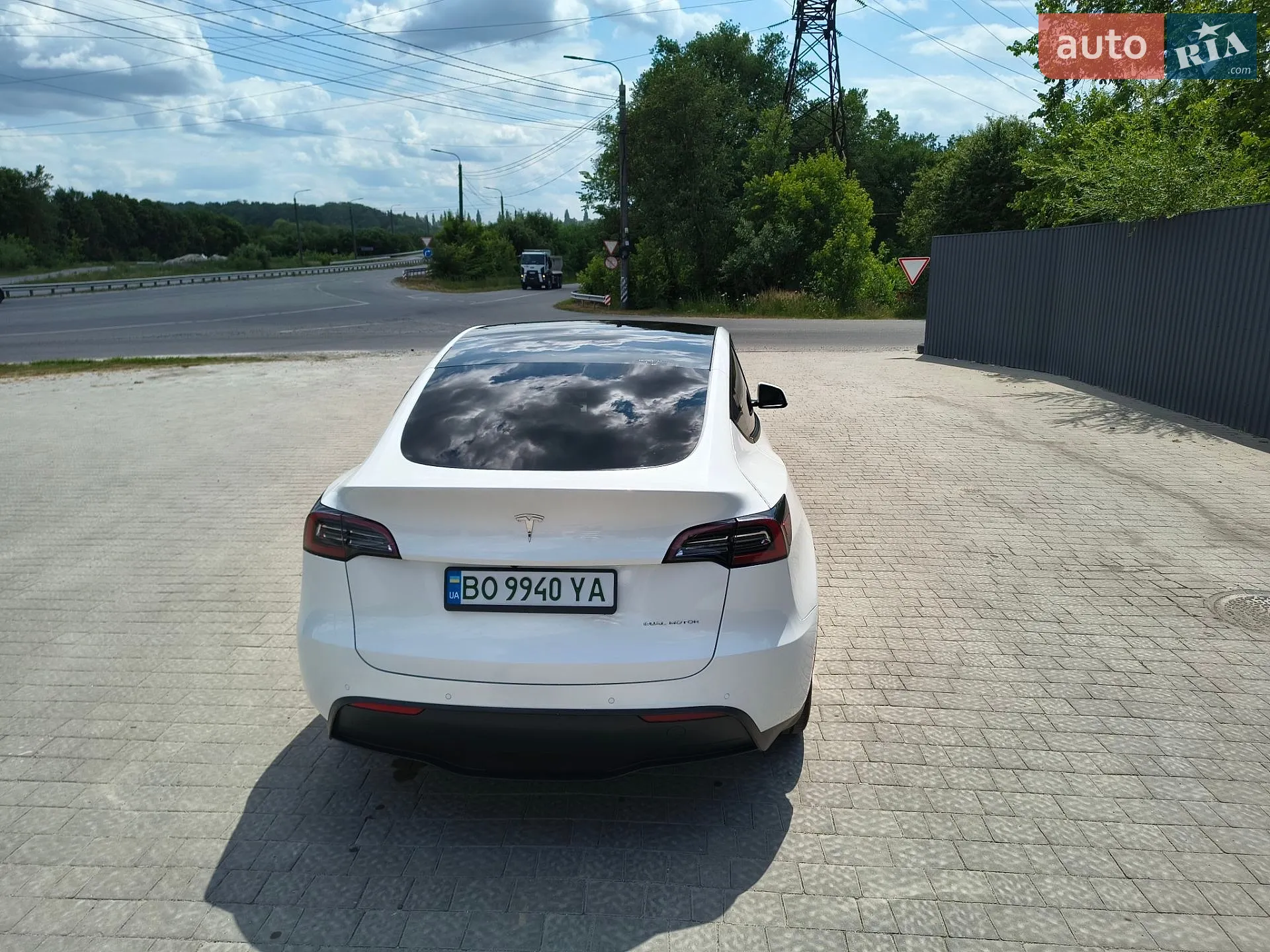 2021 Tesla Model Y - мініатюра 19