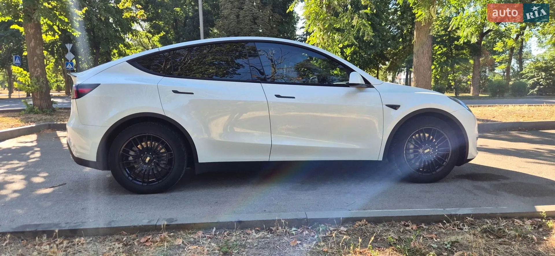 2022 Tesla Model Y - мініатюра 4