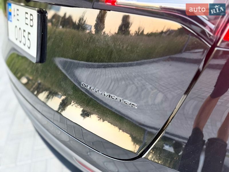 Внедорожник / Кроссовер Tesla Model Y 2021 в Днепре