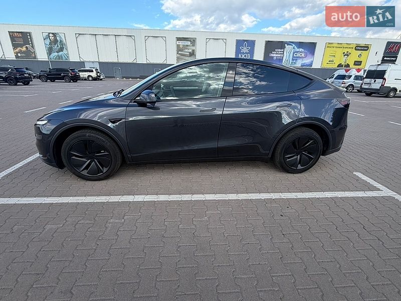 Внедорожник / Кроссовер Tesla Model Y 2025 в Киеве фото 5 Внедорожник / Кроссовер Tesla Model Y 2025 в Киеве