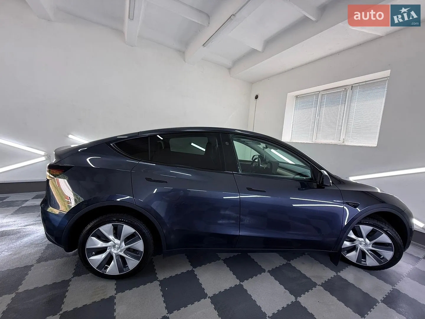 2024 Tesla Model Y - мініатюра 16