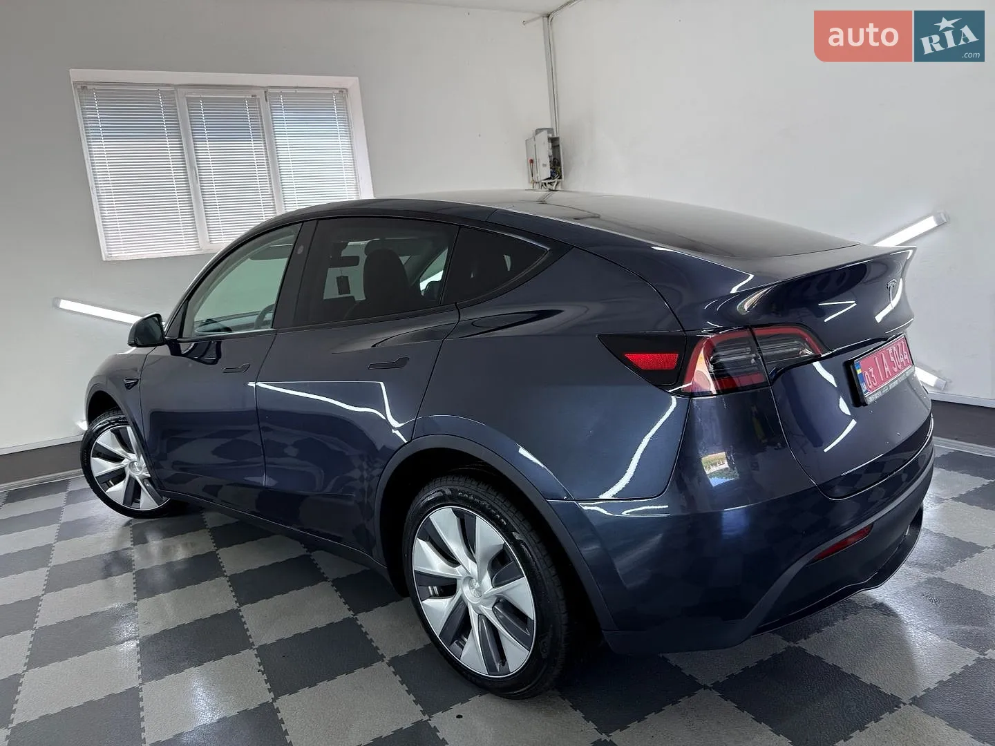 2024 Tesla Model Y - мініатюра 20