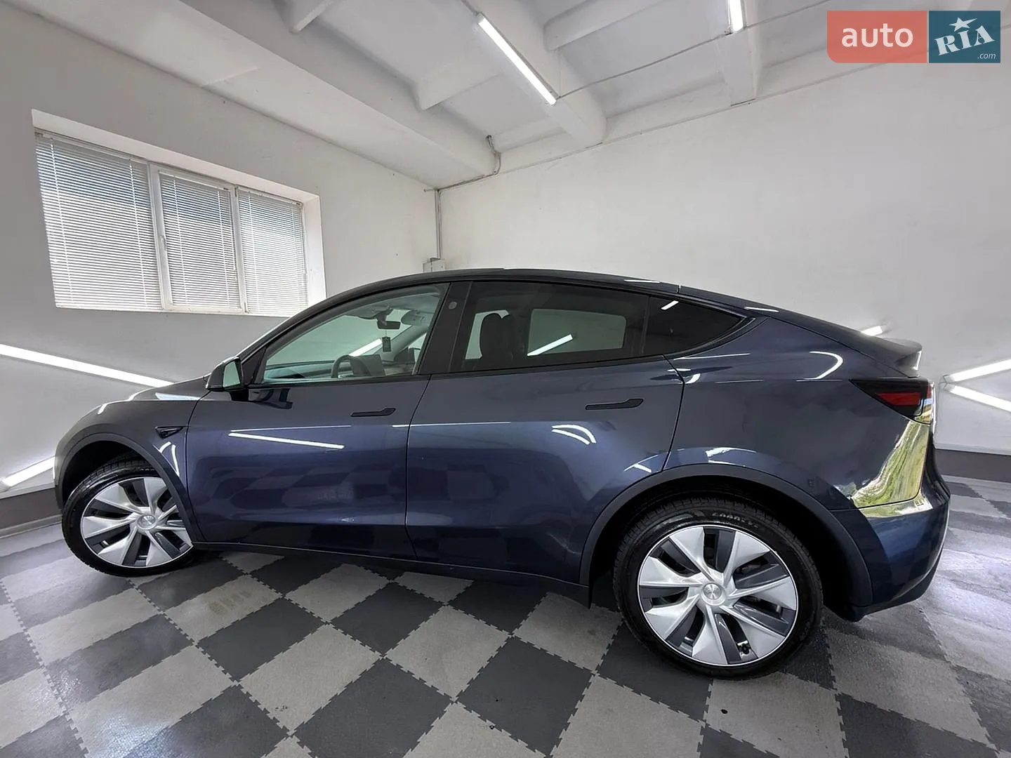 2024 Tesla Model Y - мініатюра 22