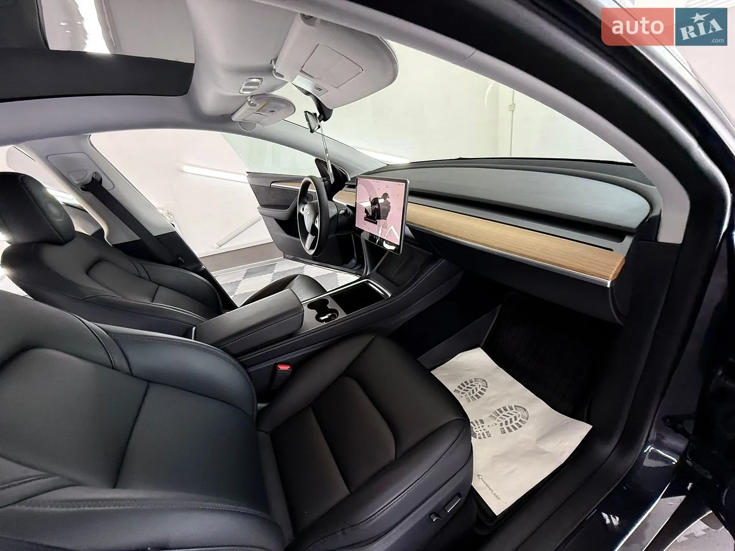 2024 Tesla Model Y - мініатюра 28