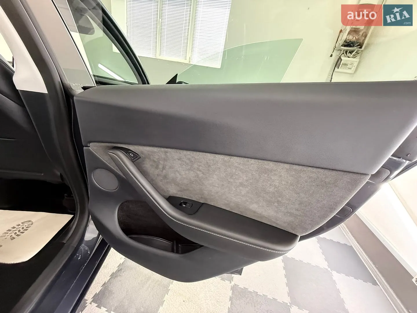 2024 Tesla Model Y - мініатюра 34