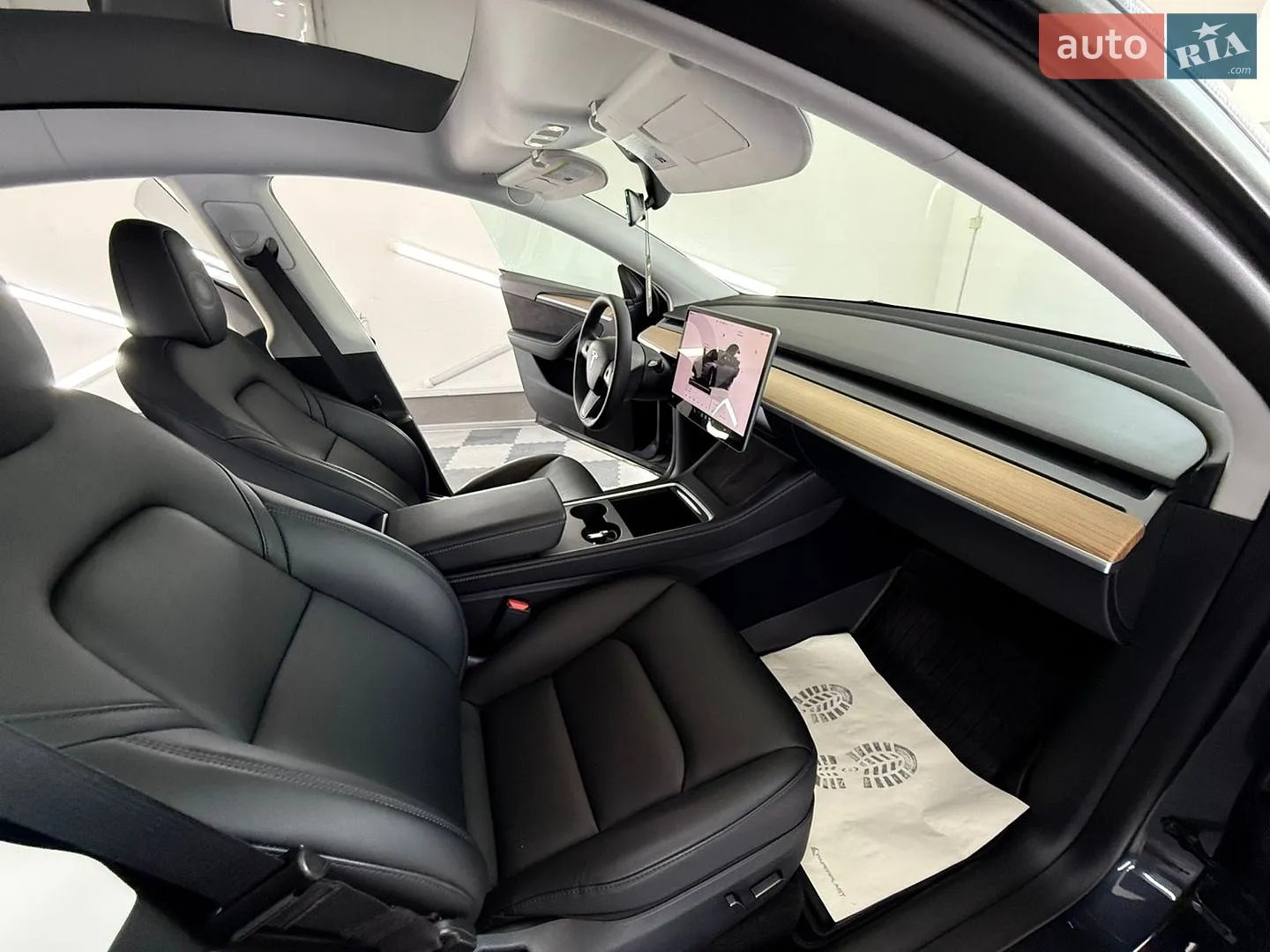 2024 Tesla Model Y - мініатюра 36