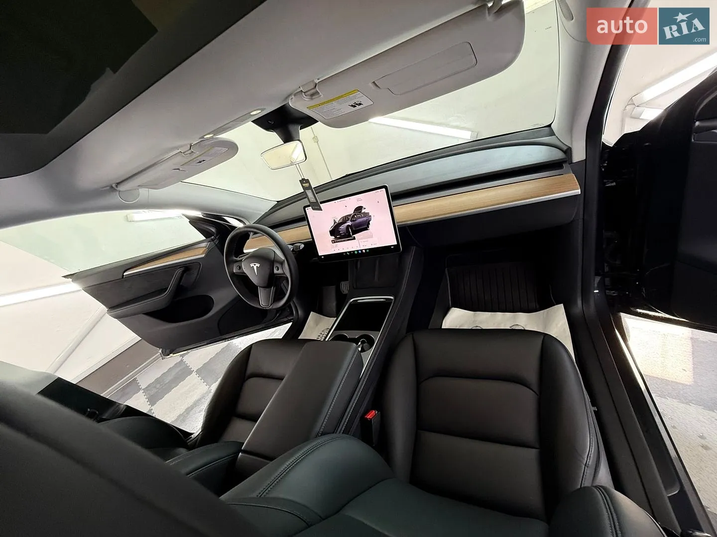 2024 Tesla Model Y - мініатюра 42