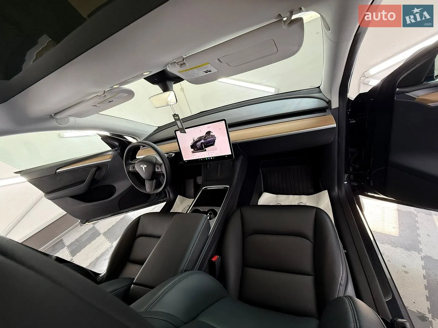 2024 Tesla Model Y - мініатюра 43