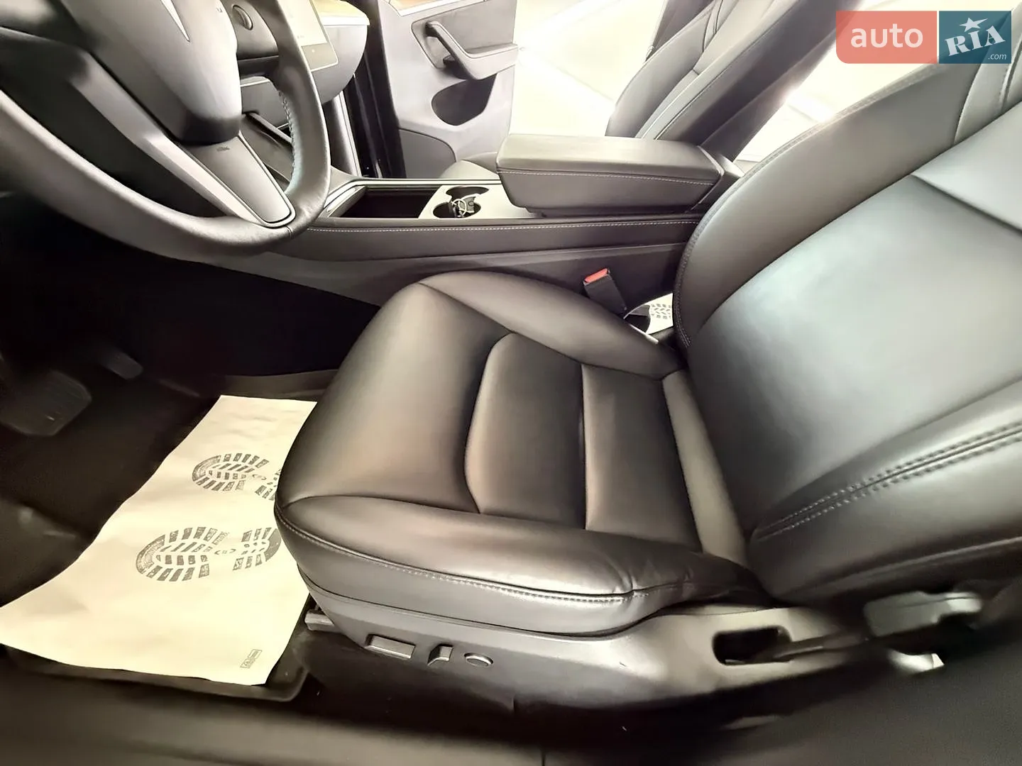 2024 Tesla Model Y - мініатюра 49