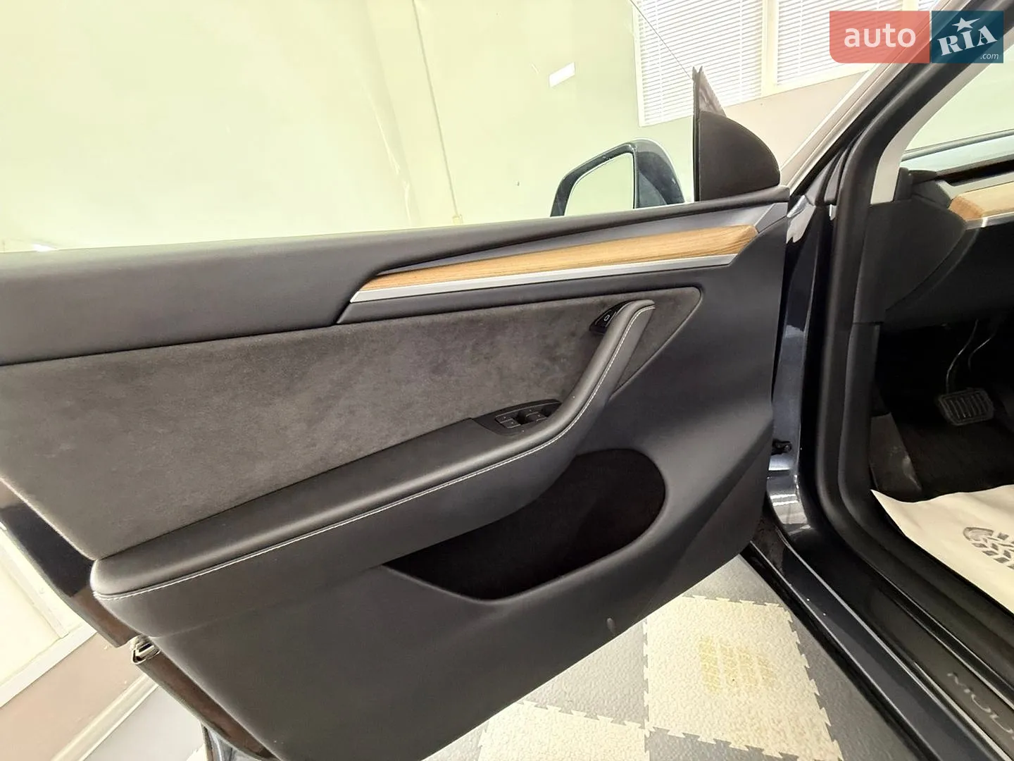 2024 Tesla Model Y - мініатюра 52