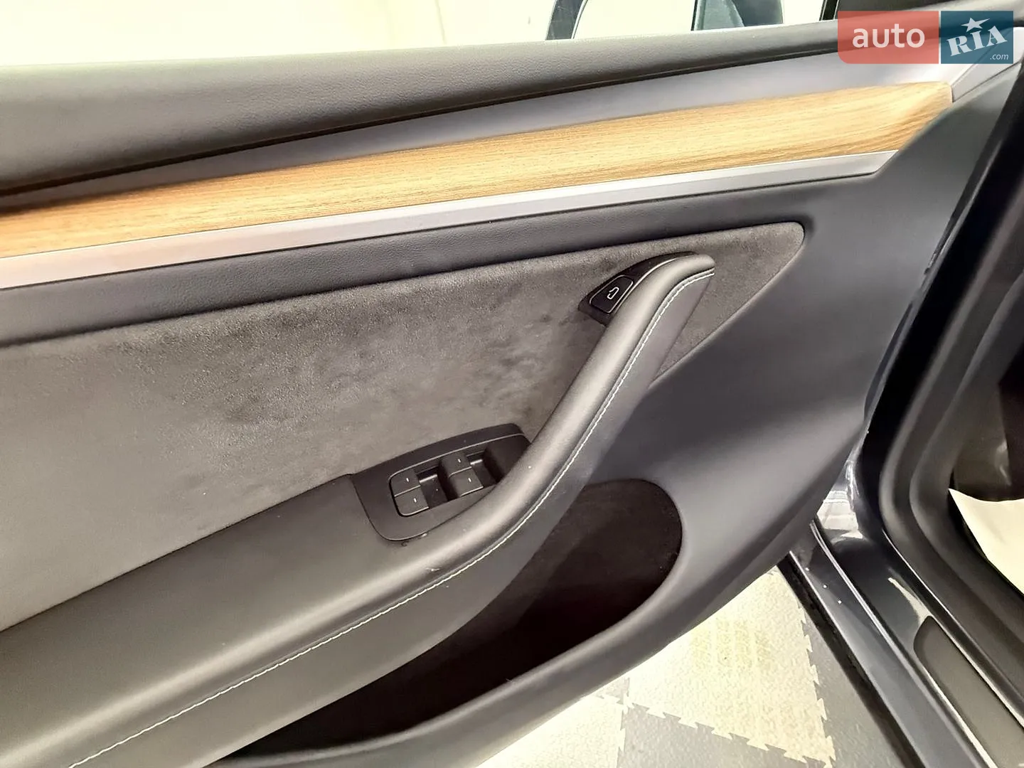 2024 Tesla Model Y - мініатюра 51