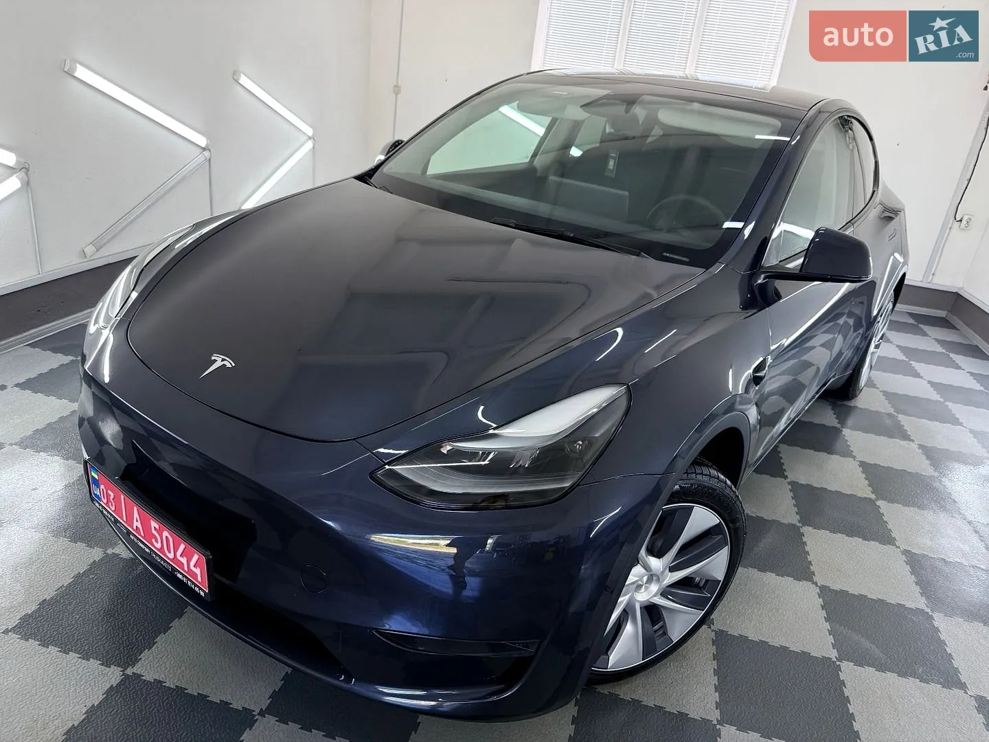 2024 Tesla Model Y - мініатюра 85