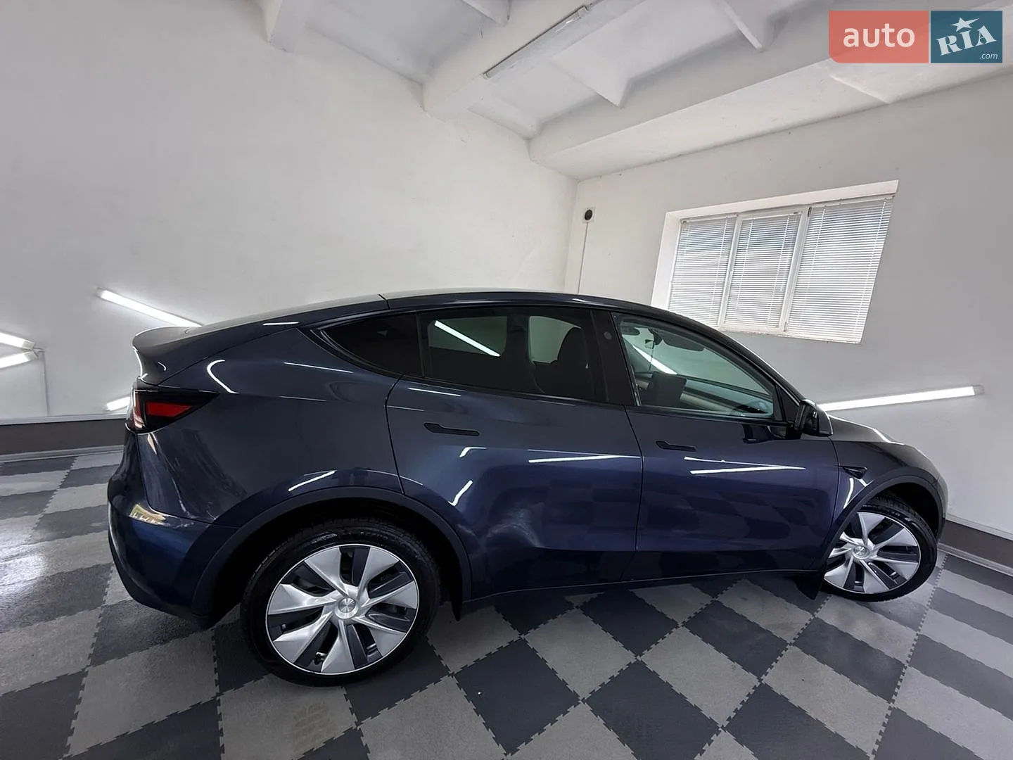 2024 Tesla Model Y - мініатюра 90