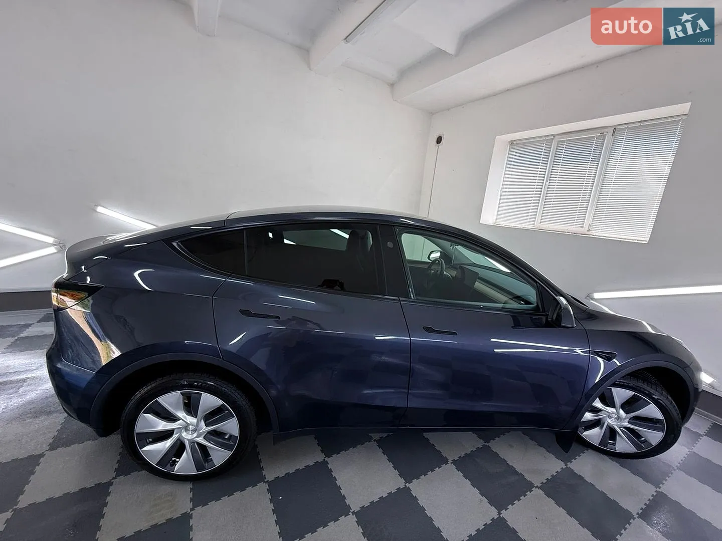 2024 Tesla Model Y - мініатюра 92