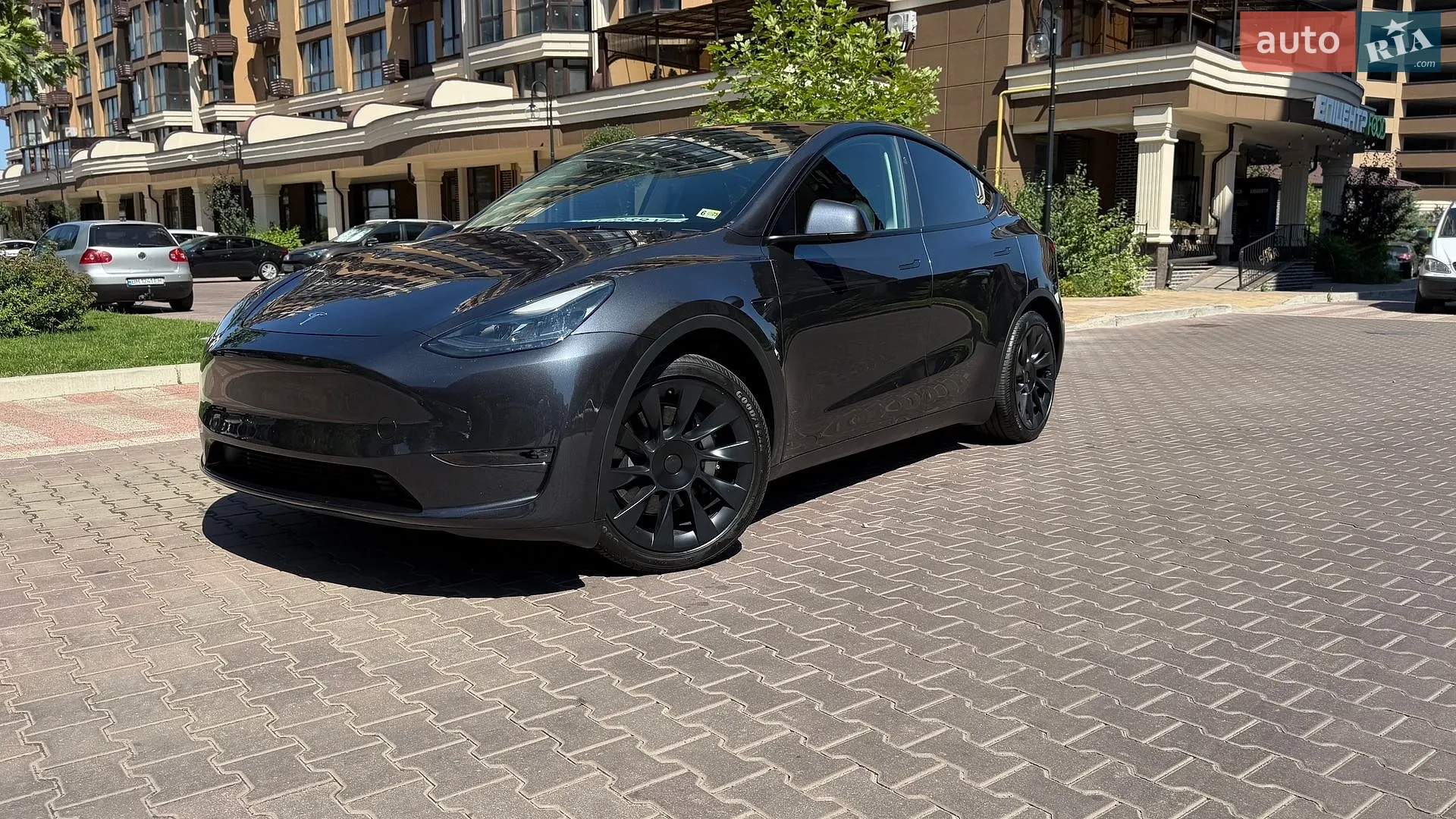 2024 Tesla Model Y - мініатюра 2