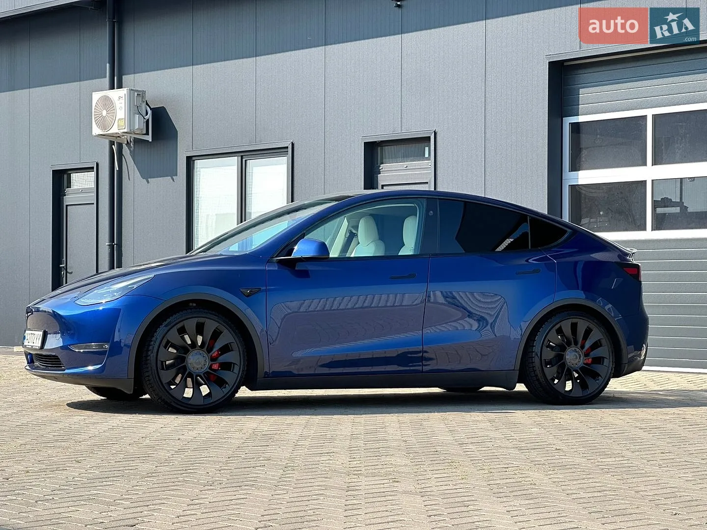 2023 Tesla Model Y - мініатюра 10