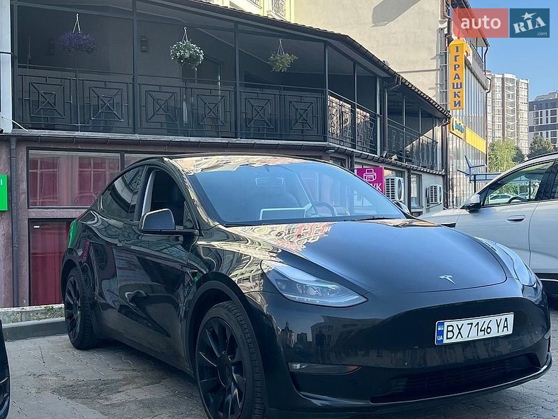 Позашляховик / Кросовер Tesla Model Y 2023 в Хмельницькому