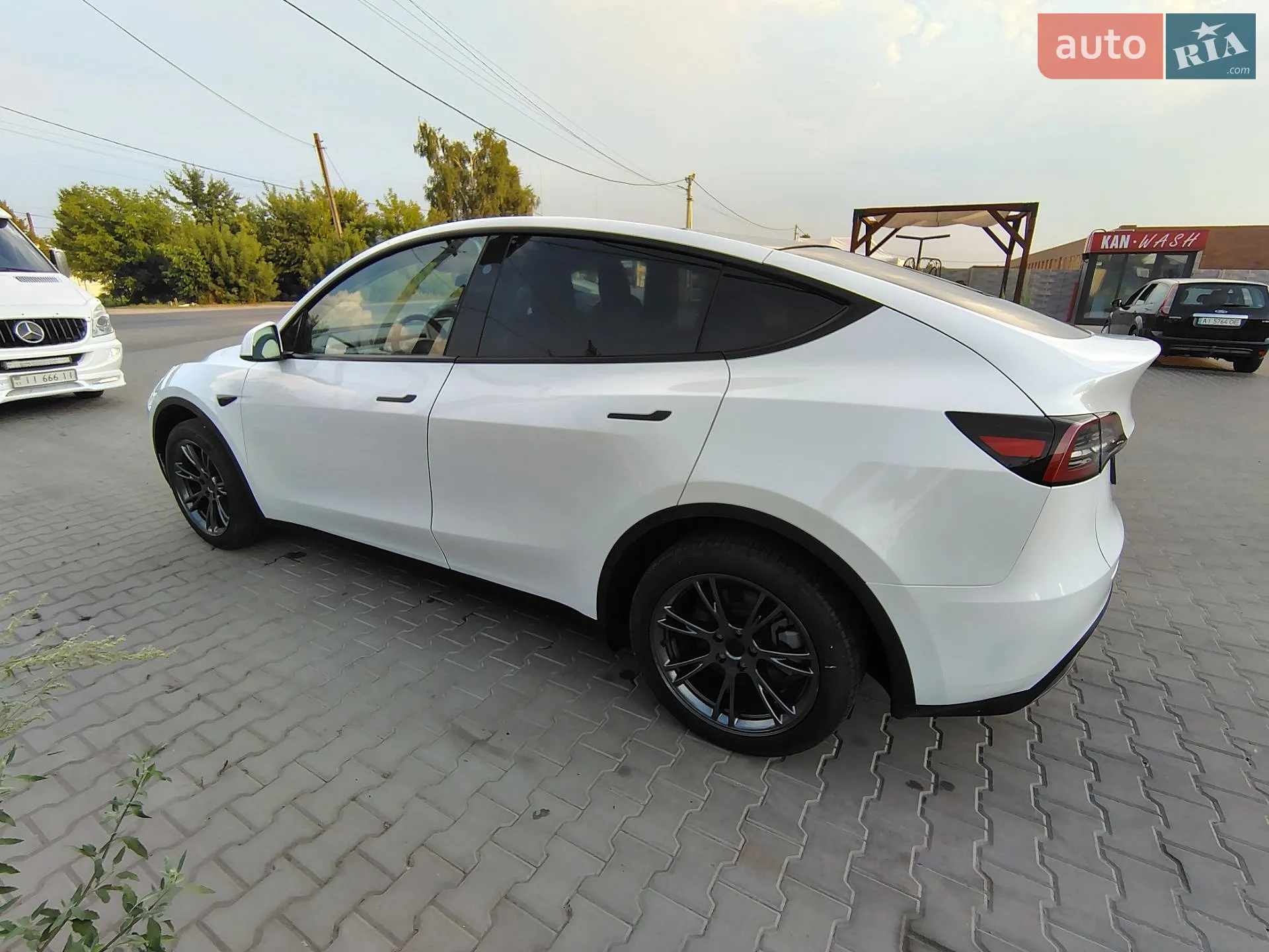 2024 Tesla Model Y - мініатюра 11