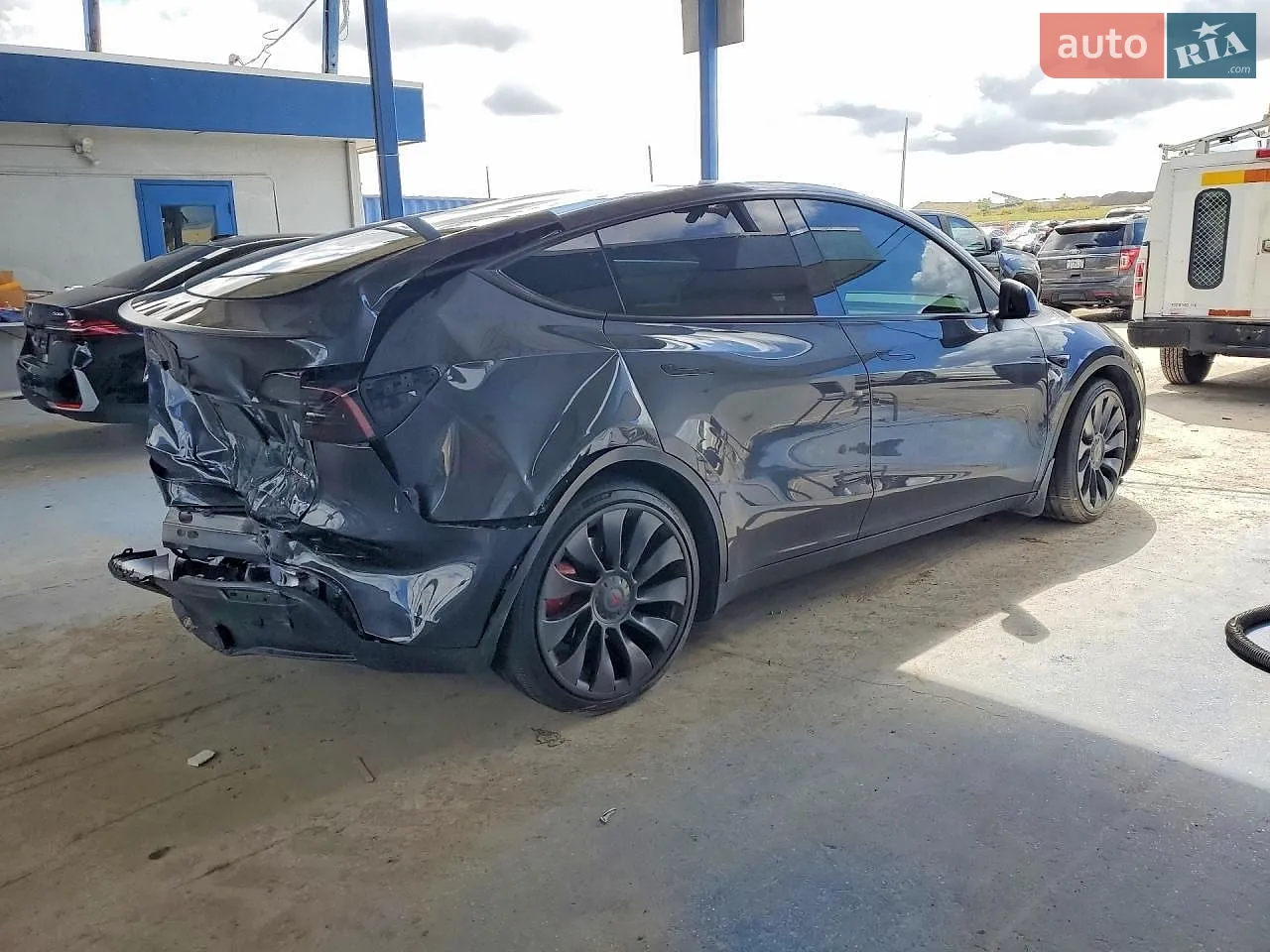 2024 Tesla Model Y - мініатюра 16
