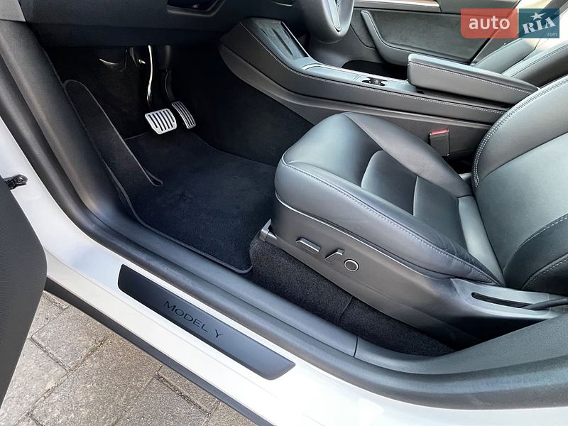 Внедорожник / Кроссовер Tesla Model Y 2024 в Черновцах фото 22 Внедорожник / Кроссовер Tesla Model Y 2024 в Черновцах