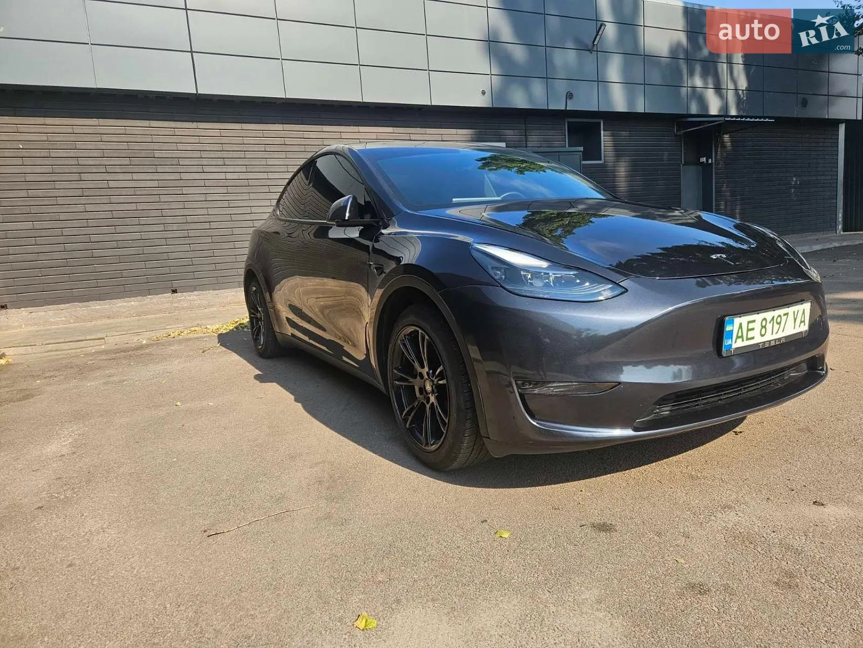 2024 Tesla Model Y - мініатюра 3