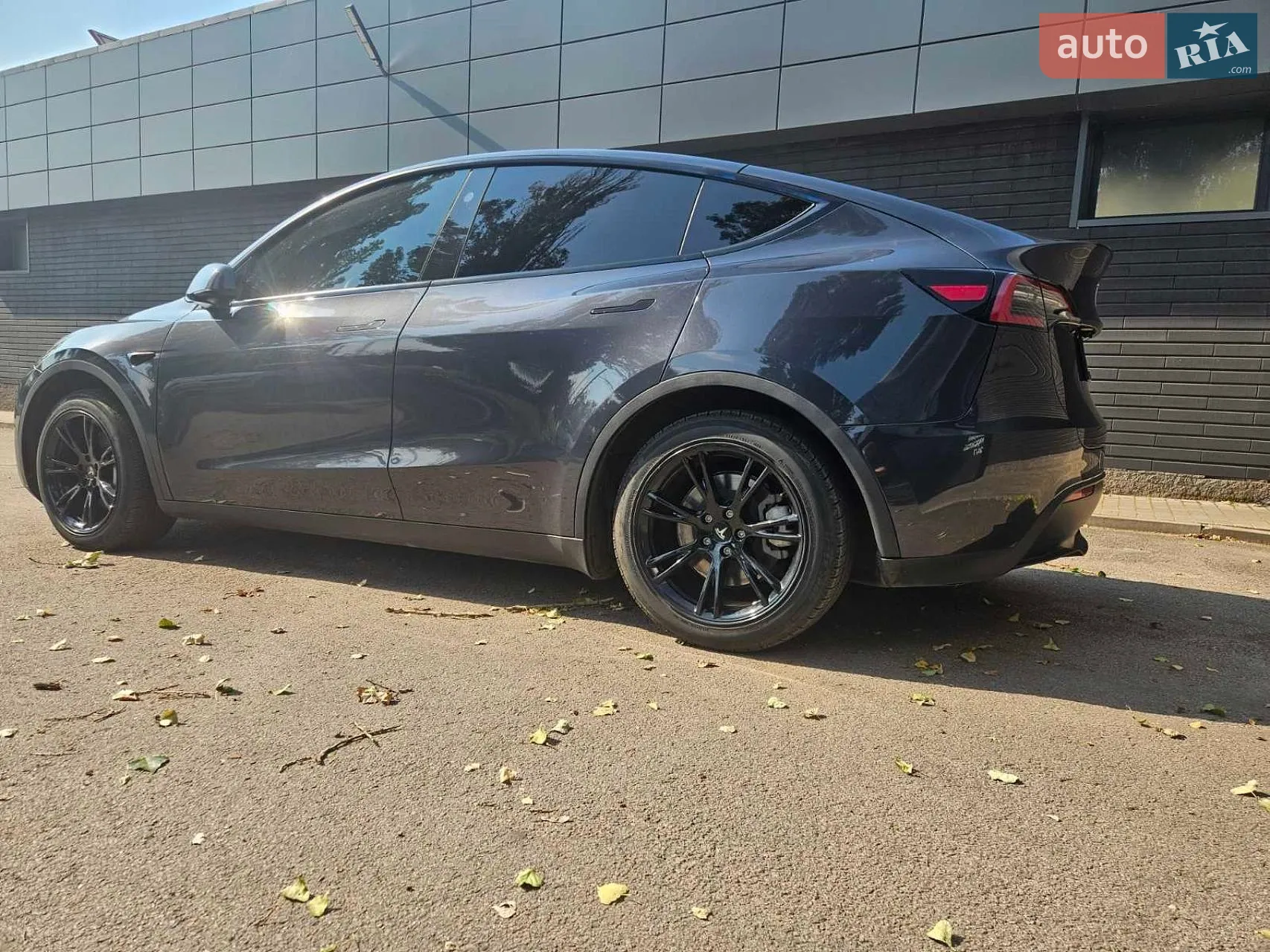 2024 Tesla Model Y - мініатюра 10