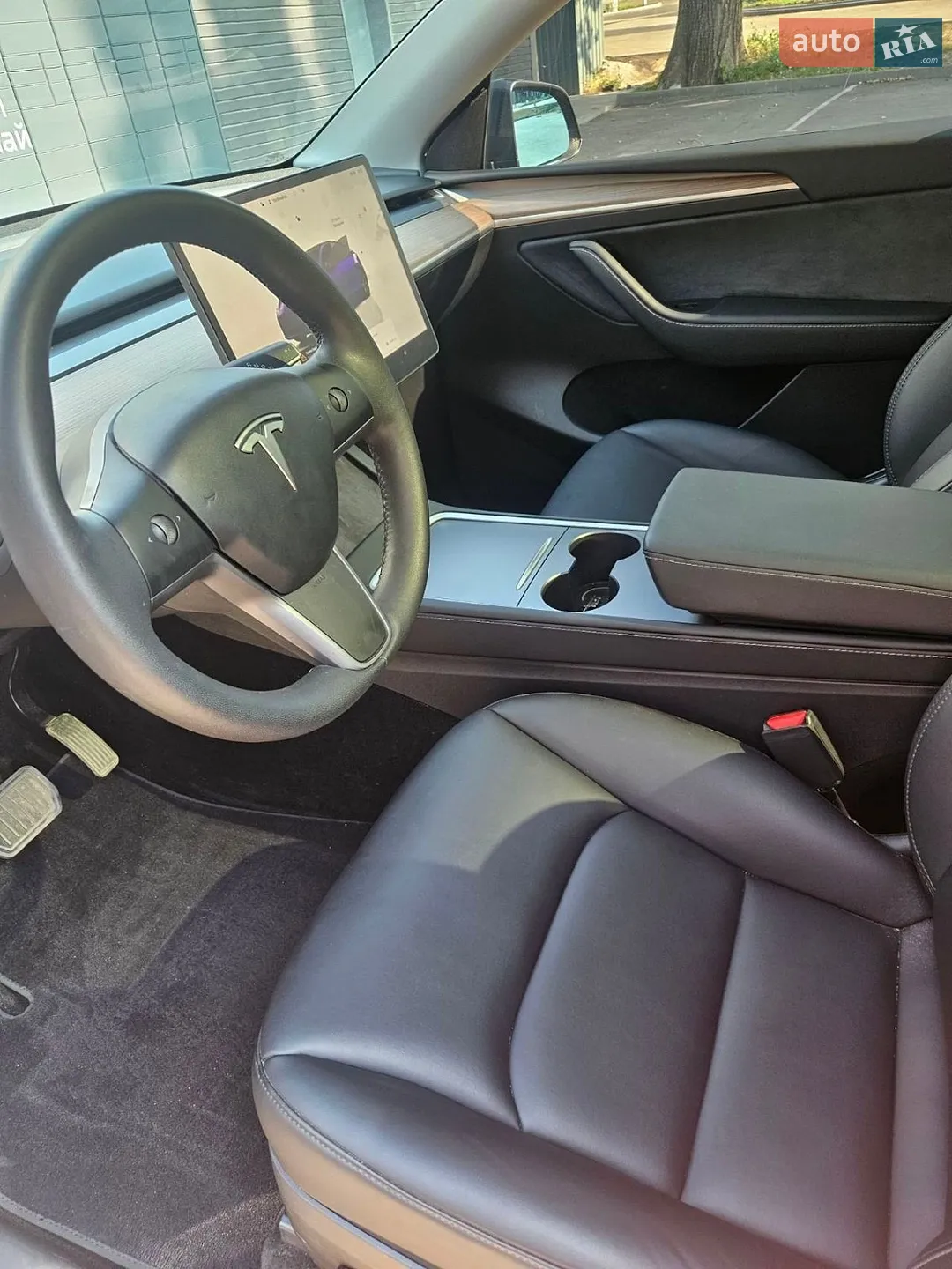 2024 Tesla Model Y - мініатюра 19