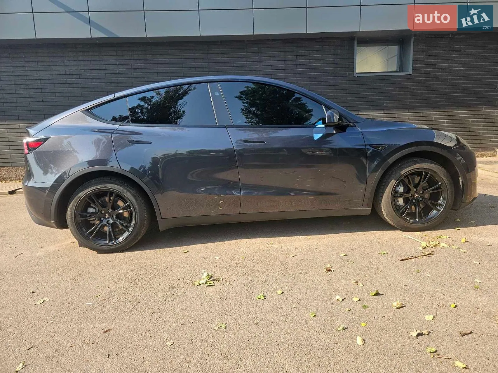 2024 Tesla Model Y - мініатюра 17