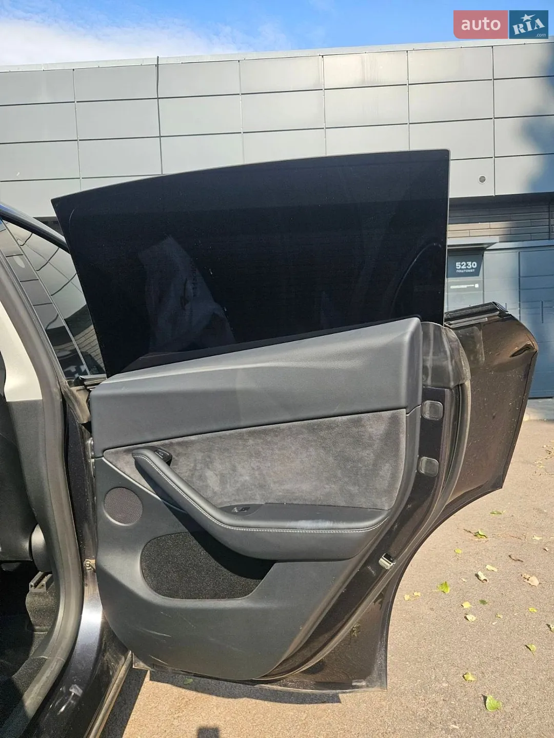 2024 Tesla Model Y - мініатюра 29