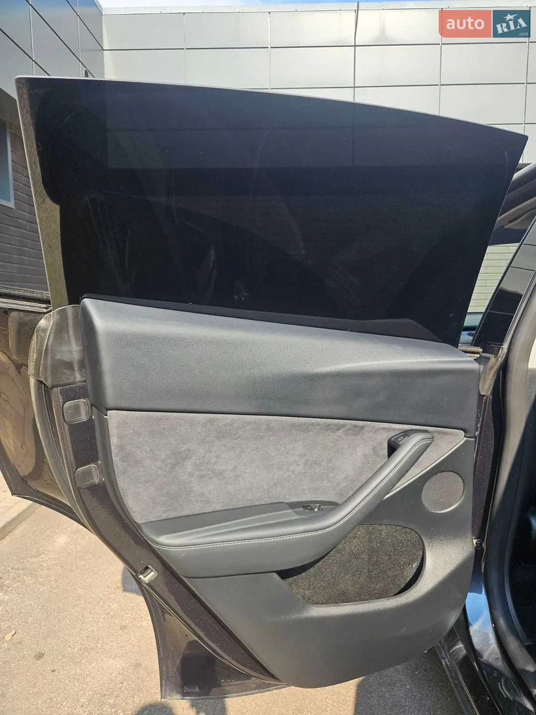 2024 Tesla Model Y - мініатюра 31