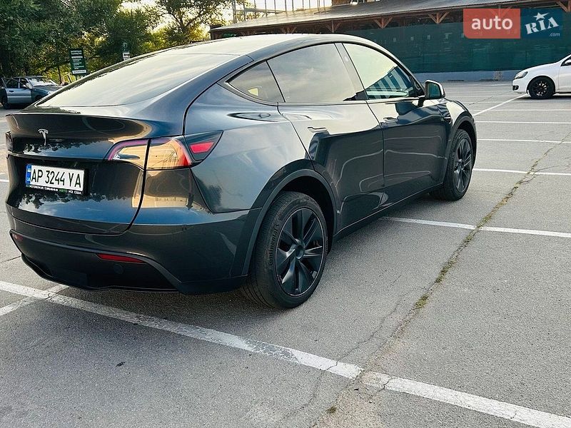 Позашляховик / Кросовер Tesla Model Y 2024 в Запоріжжі