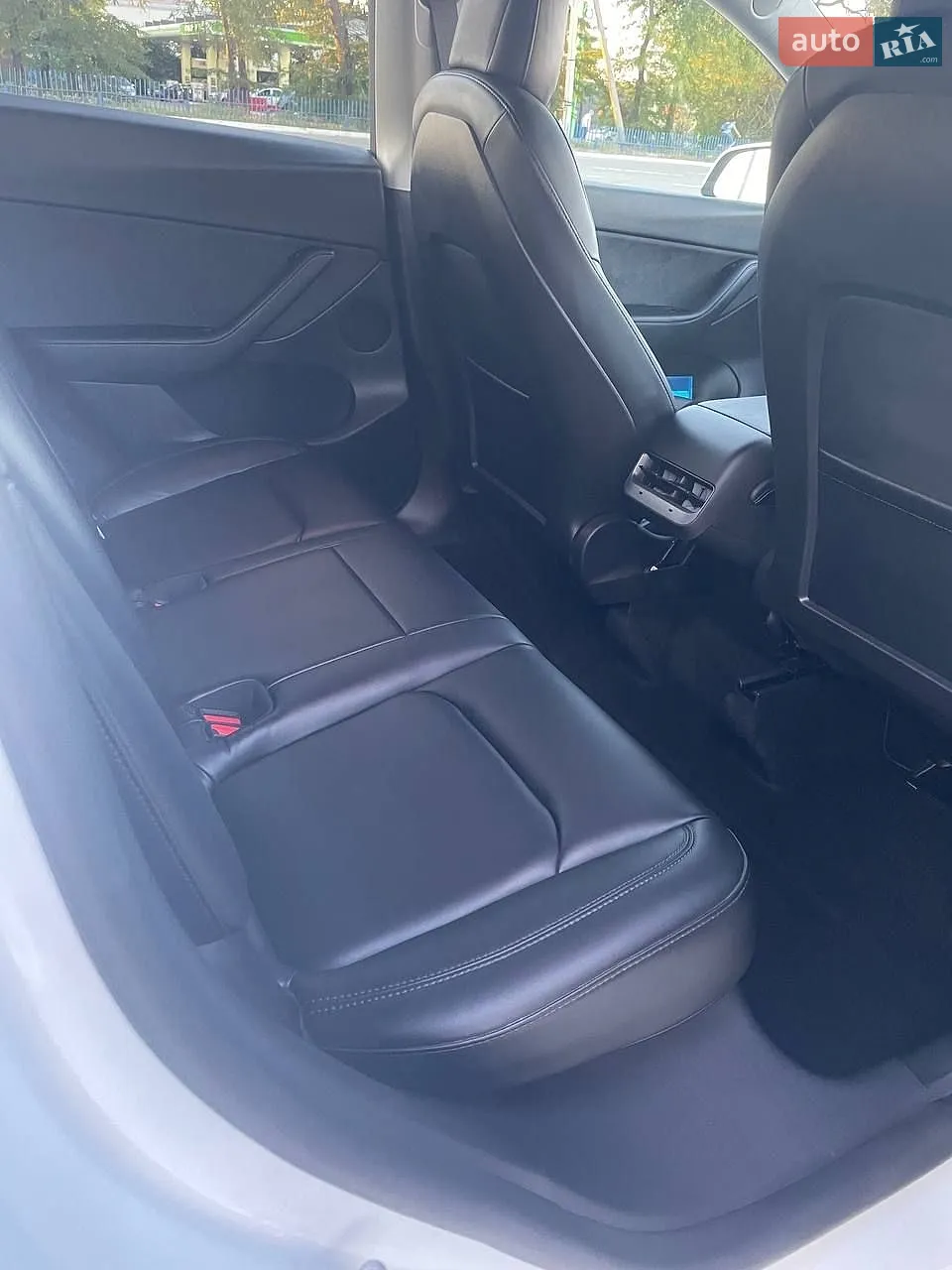 2022 Tesla Model Y - мініатюра 6