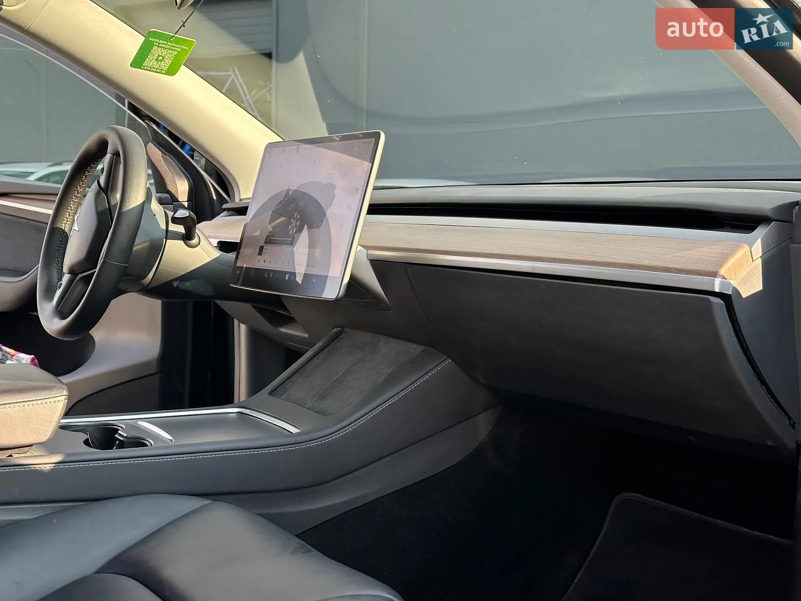 2024 Tesla Model Y - мініатюра 19