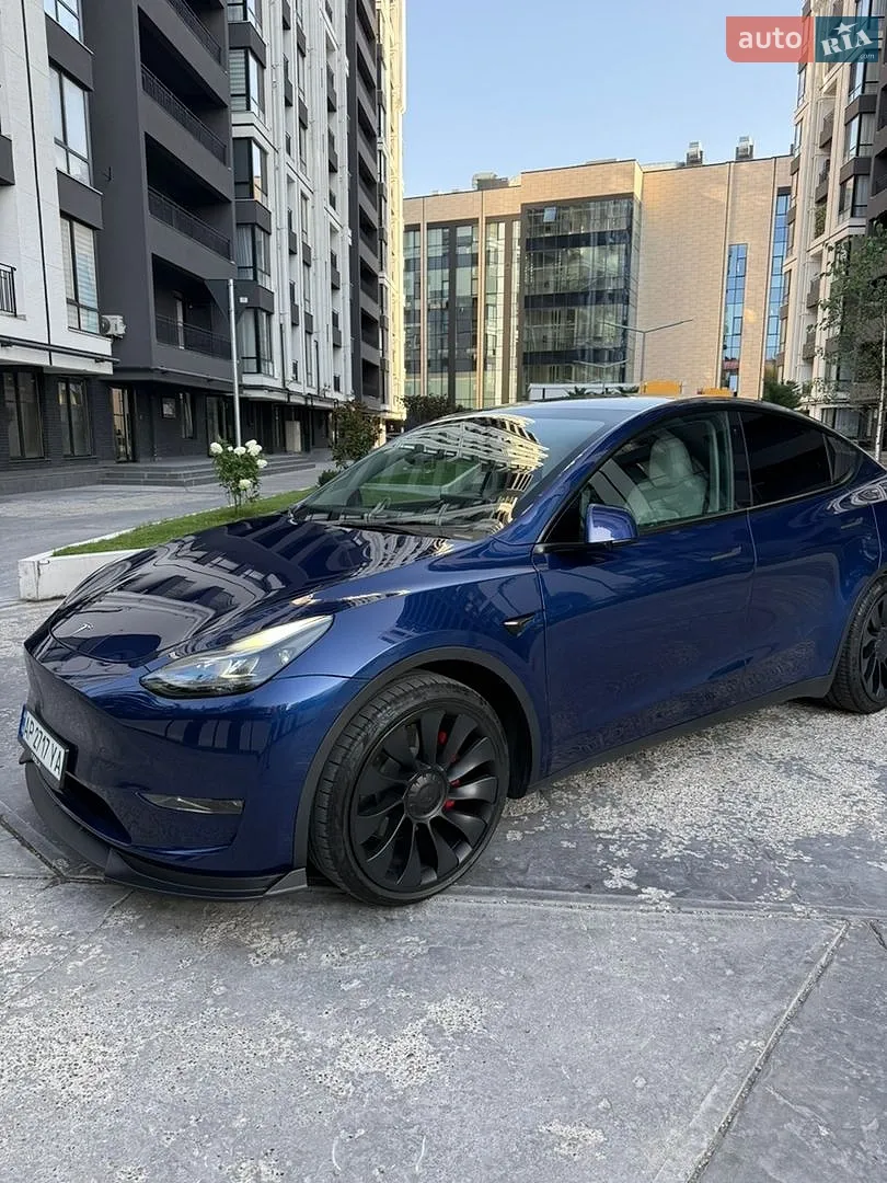 2023 Tesla Model Y - мініатюра 3