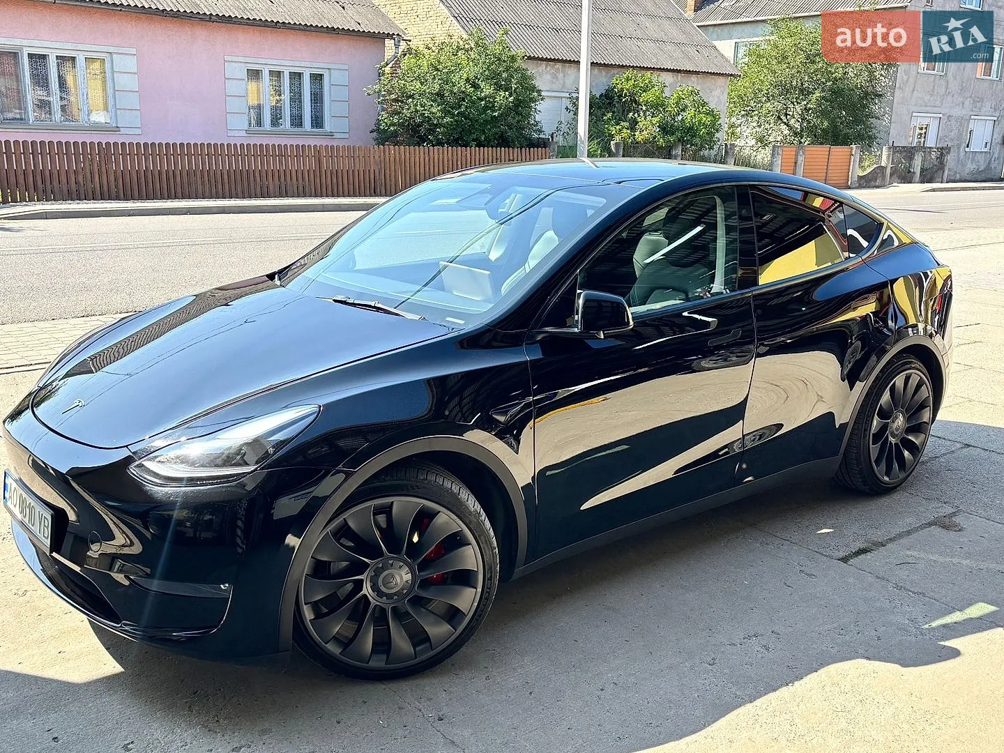 2023 Tesla Model Y - фото 1