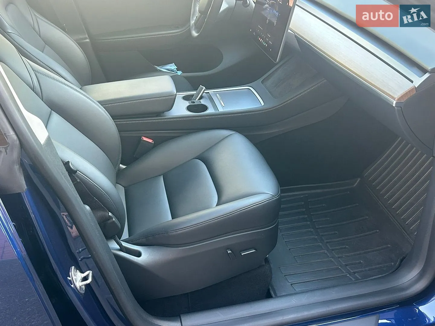 2023 Tesla Model Y - мініатюра 22