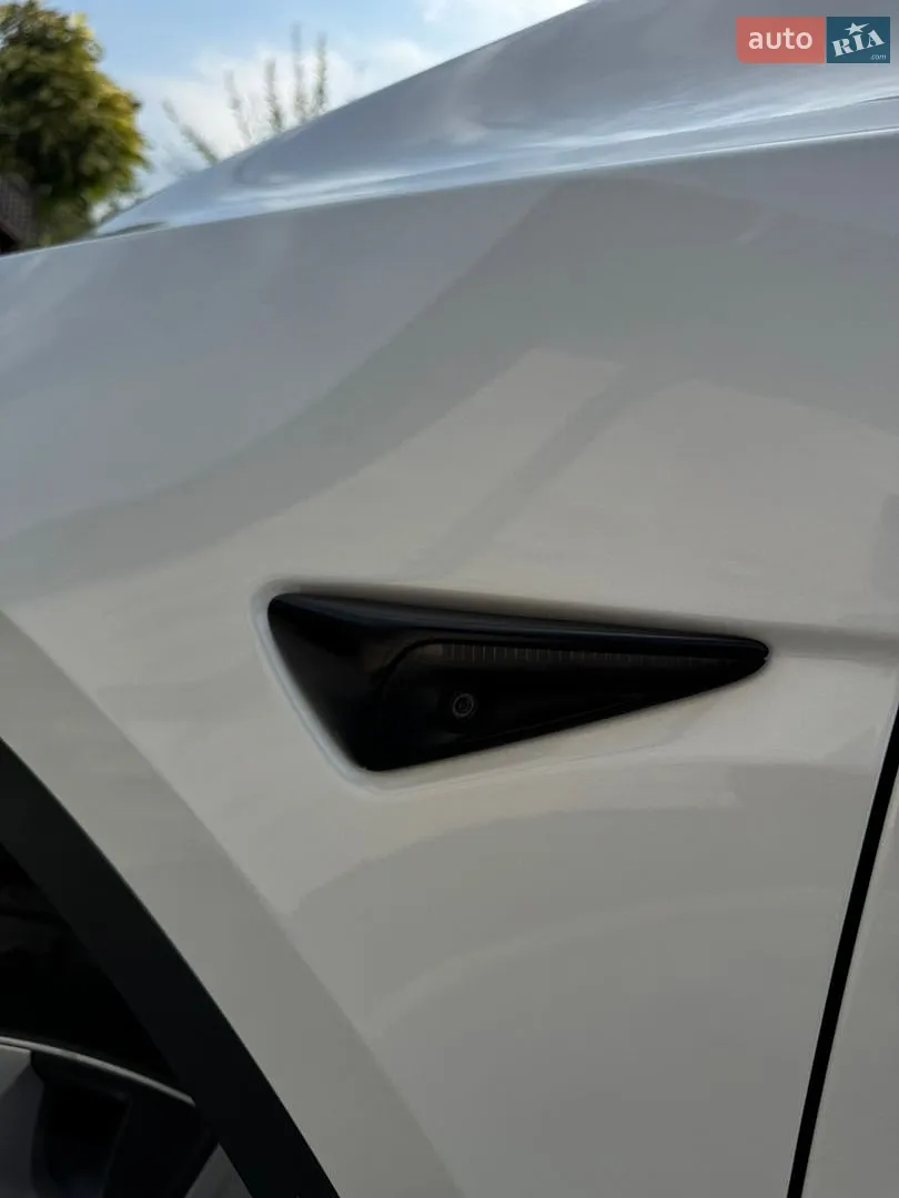 2020 Tesla Model Y - мініатюра 16