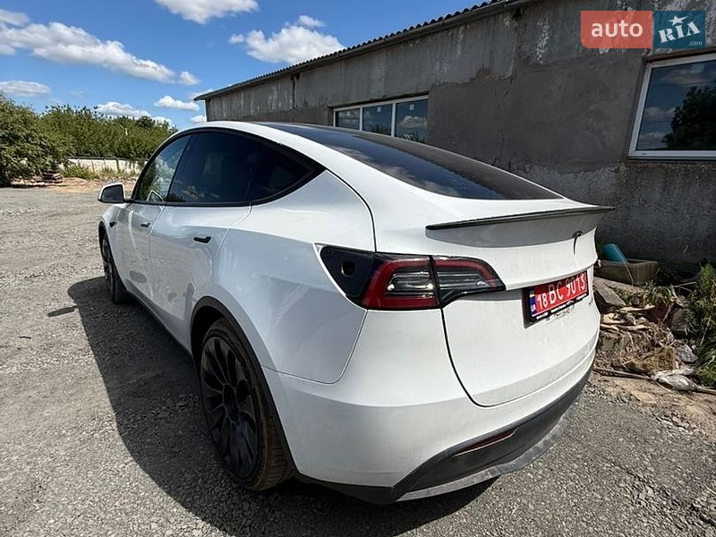 Внедорожник / Кроссовер Tesla Model Y 2023 в Луцке