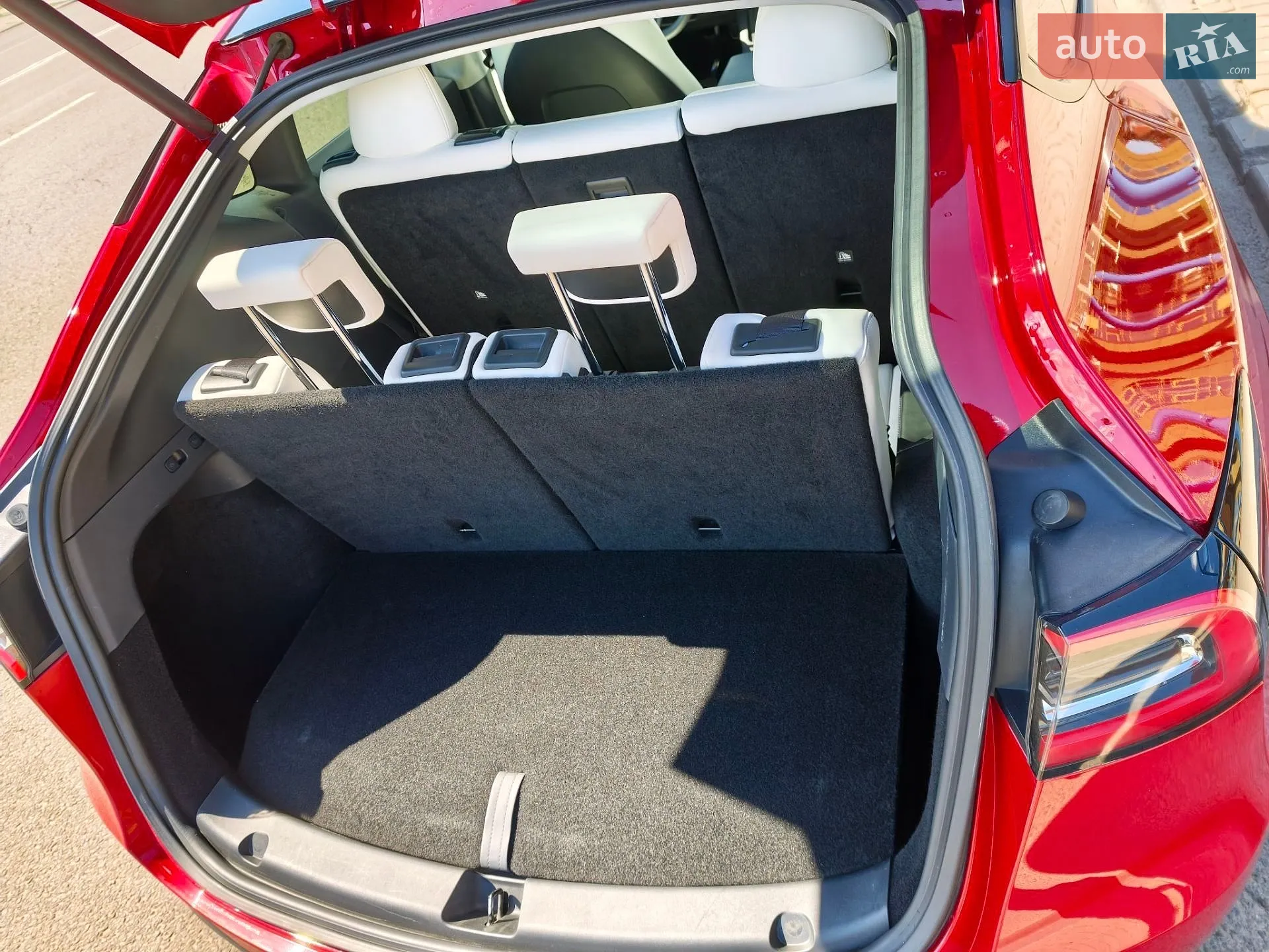 2021 Tesla Model Y - мініатюра 12