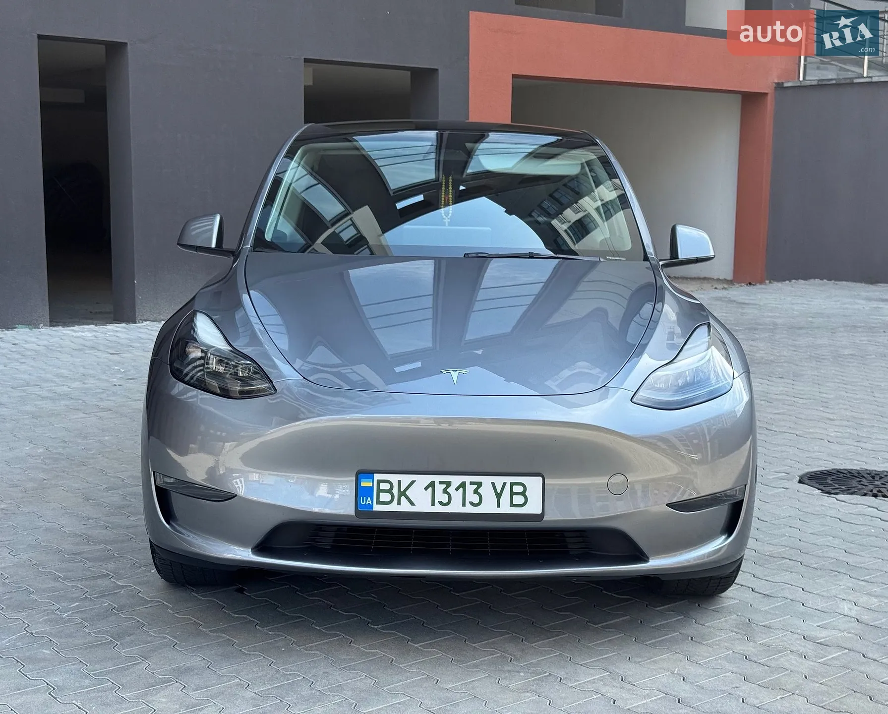 2025 Tesla Model Y - мініатюра 2