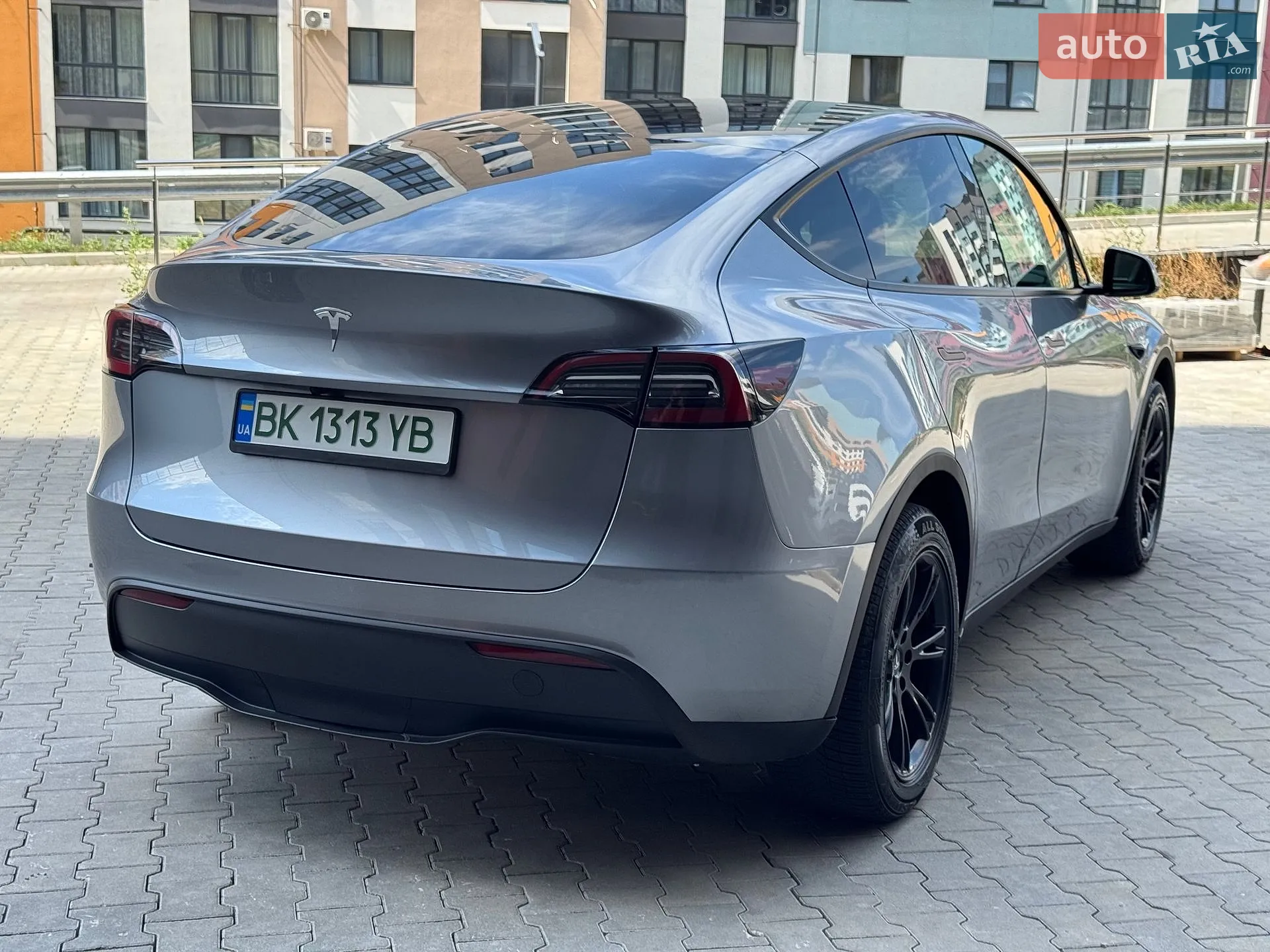 2025 Tesla Model Y - мініатюра 7