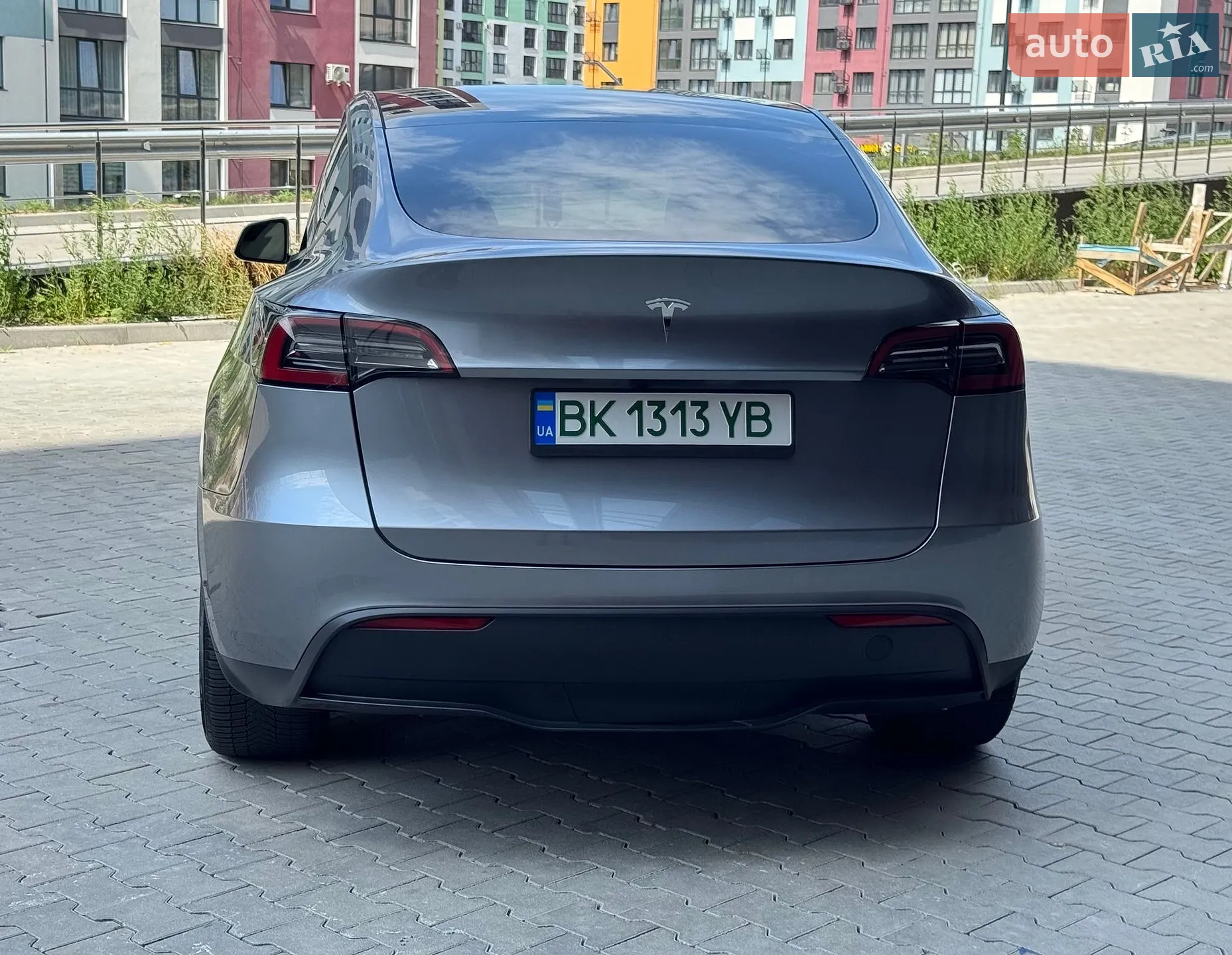 2025 Tesla Model Y - мініатюра 9